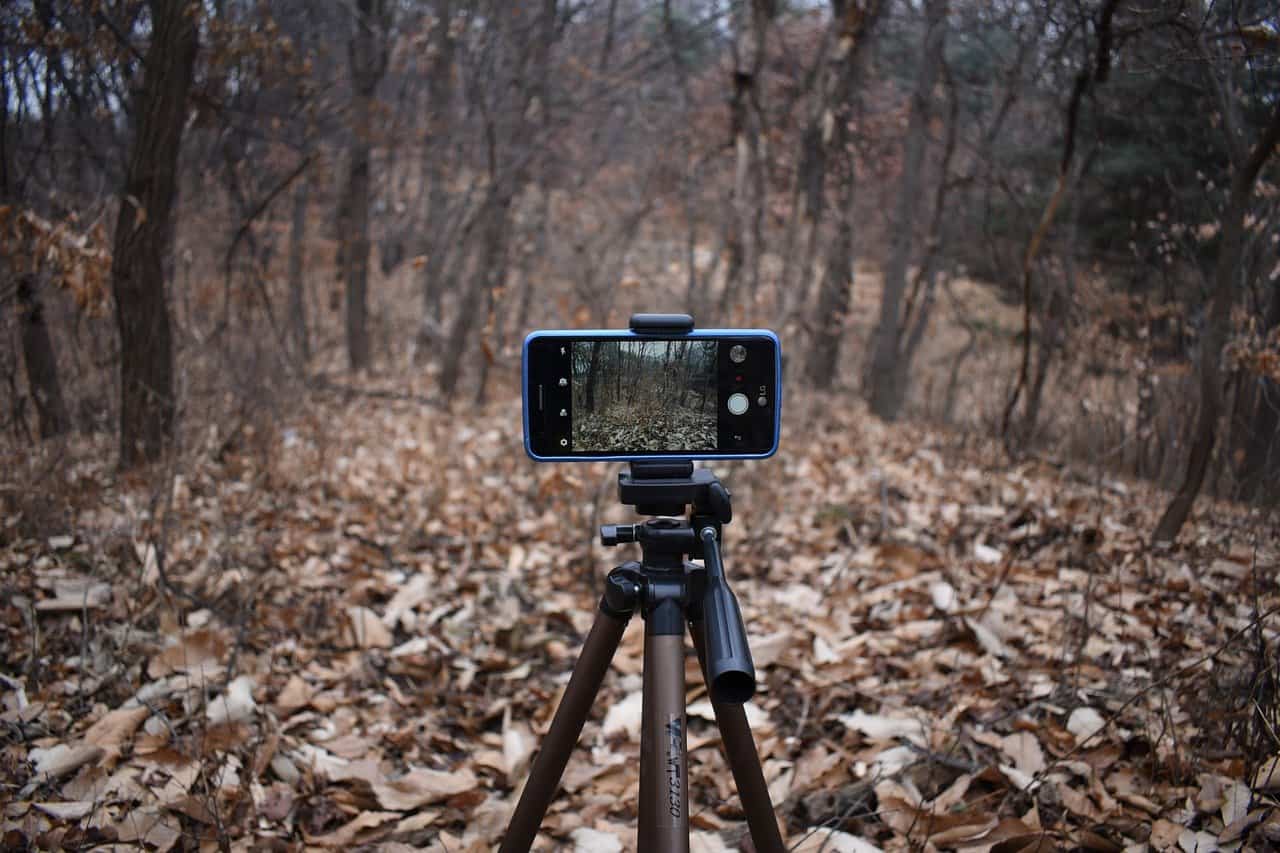 Mobile Tripod equipment to start a YouTube channel